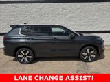 New 2025 Mitsubishi Outlander SEL image 2