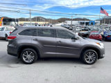 Used 2018 Toyota Highlander XLE image 6