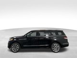 Used 2024 Lincoln Navigator L Reserve image 2