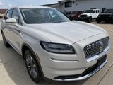 Used 2022 Lincoln Nautilus FWD w/ Premium Package image 3