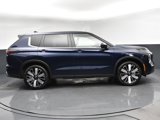 New 2025 Mitsubishi Outlander SE image 3