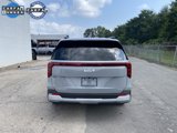 Used 2025 Kia Carnival EX image 3