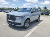 New 2025 Lincoln Navigator Reserve image 2