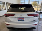 New 2025 Mitsubishi Outlander SEL image 4
