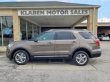 Used 2016 Ford Explorer XLT w/ Equipment Group 202A image 2