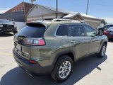 Used 2019 Jeep Cherokee Latitude Plus w/ Comfort/Convenience Group image 3