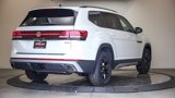 New 2025 Volkswagen Atlas Peak Edition SE image 4