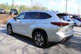 Used 2023 Toyota Highlander XLE image 3