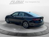 Used 2025 Volkswagen Jetta SE image 6