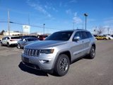 Used 2017 Jeep Grand Cherokee Limited w/ Luxury Group II image 2