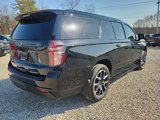 Used 2022 Chevrolet Suburban RST image 5