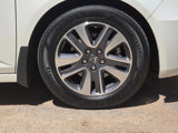 Used 2016 Honda Odyssey Touring Elite image 4