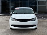 Used 2020 Chrysler Voyager L image 2