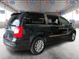 Used 2015 Chrysler Town & Country Touring-L w/ Driver Convenience Group image 5