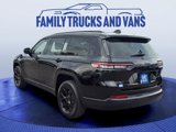Used 2024 Jeep Grand Cherokee L Laredo image 3
