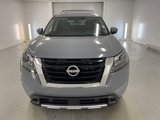 New 2025 Nissan Pathfinder Platinum image 2