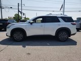 New 2025 Nissan Pathfinder SL image 4