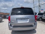 Used 2016 Dodge Grand Caravan SE image 6