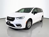 New 2026 Chrysler Pacifica Select image 4