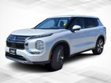 New 2025 Mitsubishi Outlander SE image 3