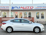 Used 2019 Hyundai Elantra SE image 3