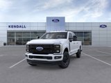New 2025 Ford F250 Platinum image 2