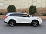 Used 2019 Toyota Highlander LE image 3