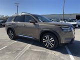 New 2025 Nissan Pathfinder Platinum image 2