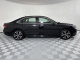 Used 2021 Volkswagen Passat 2.0T SE image 4