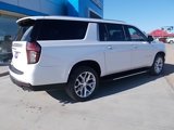 Used 2022 Chevrolet Suburban High Country image 2