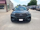 Used 2022 Ford Explorer XLT image 2