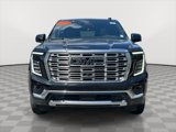Used 2025 GMC Yukon XL Denali image 2