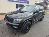 Used 2020 Jeep Grand Cherokee Laredo image 2
