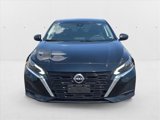 Used 2024 Nissan Altima 2.5 SV image 2