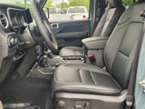 Used 2024 Jeep Gladiator Sport w/ Premium Package image 5