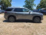 New 2025 Nissan Pathfinder SL w/ SL Premium Package image 2