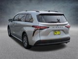 Used 2021 Toyota Sienna XLE image 5