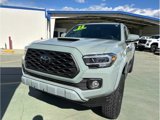 Used 2022 Toyota Tacoma TRD Sport image 3