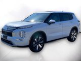 New 2025 Mitsubishi Outlander SE image 2