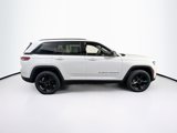 Used 2023 Jeep Grand Cherokee Altitude image 4