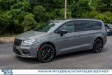 Certified 2023 Chrysler Pacifica Limited w/ S Appearance Package image 2