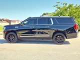 Used 2021 GMC Yukon XL Denali w/ Denali Premium Package image 3
