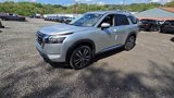 New 2025 Nissan Pathfinder Platinum image 2