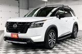New 2025 Nissan Pathfinder Platinum image 2