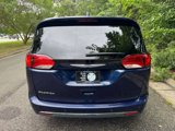 Used 2019 Chrysler Pacifica Touring-L image 5