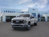 New 2025 Ford F350 4x4 Crew Cab DRW Super Duty image 2