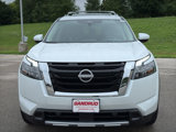New 2025 Nissan Pathfinder SL image 3