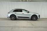 Certified 2024 Porsche Macan image 6