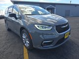 New 2025 Chrysler Pacifica Select image 3