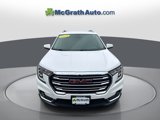 Used 2023 GMC Terrain SLT image 2